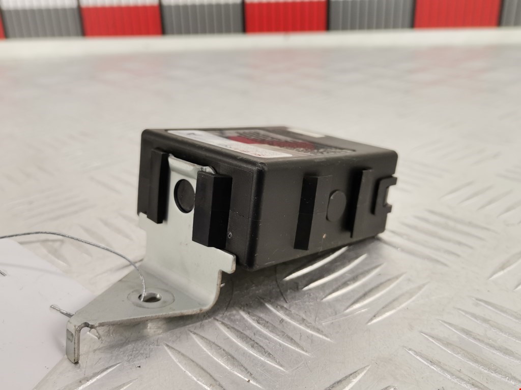 Блок управления центральным замком SUBARU Outback 2009-2014