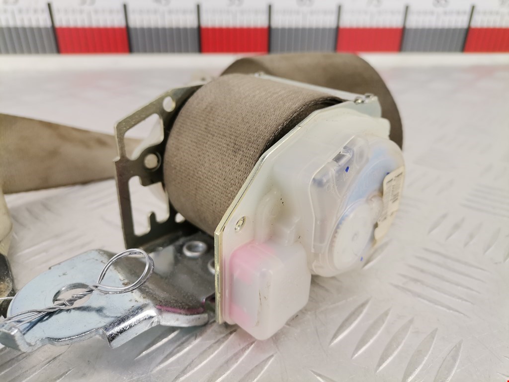 Ремень безопасности задний правый SUBARU Outback 2009-2014