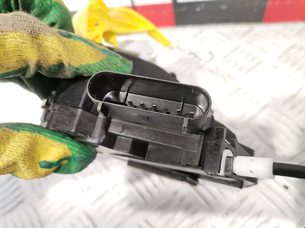 Замок двери передней правой FORD EcoSport 2014-н.в.