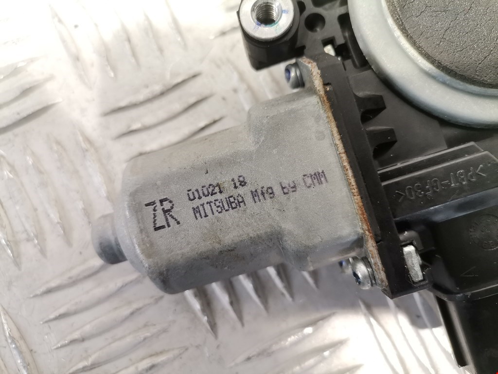 Стеклоподъемник передний правый SUBARU Outback 2009-2014