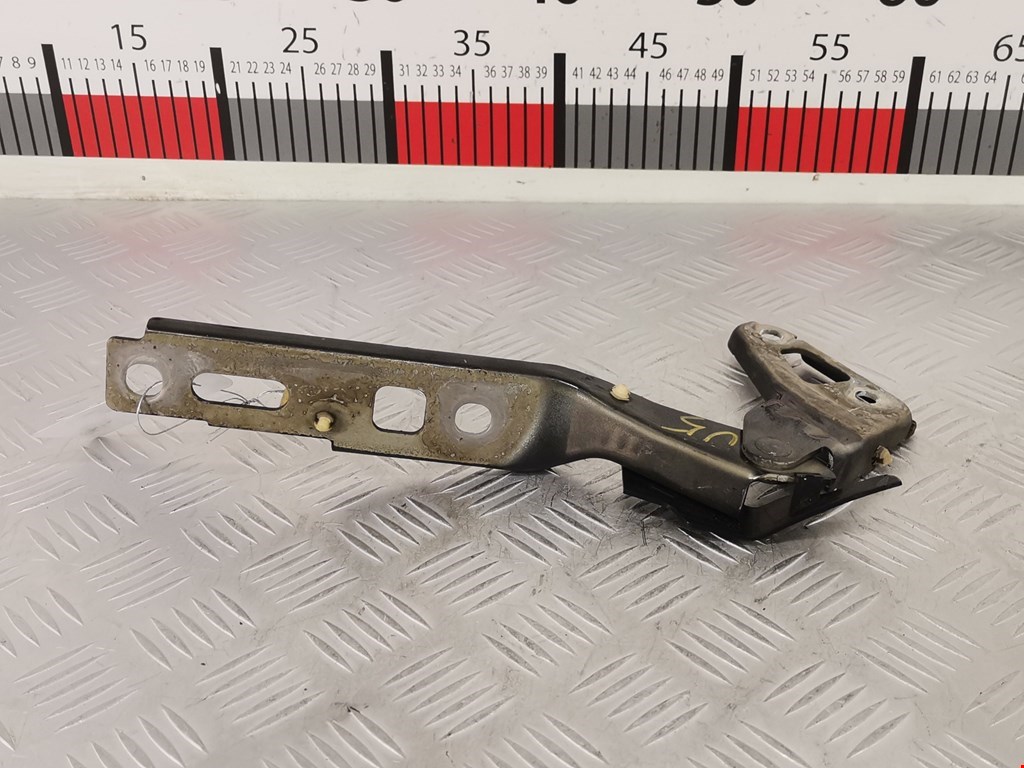 Петля капота правая Audi Q7 4L (2005-2015)