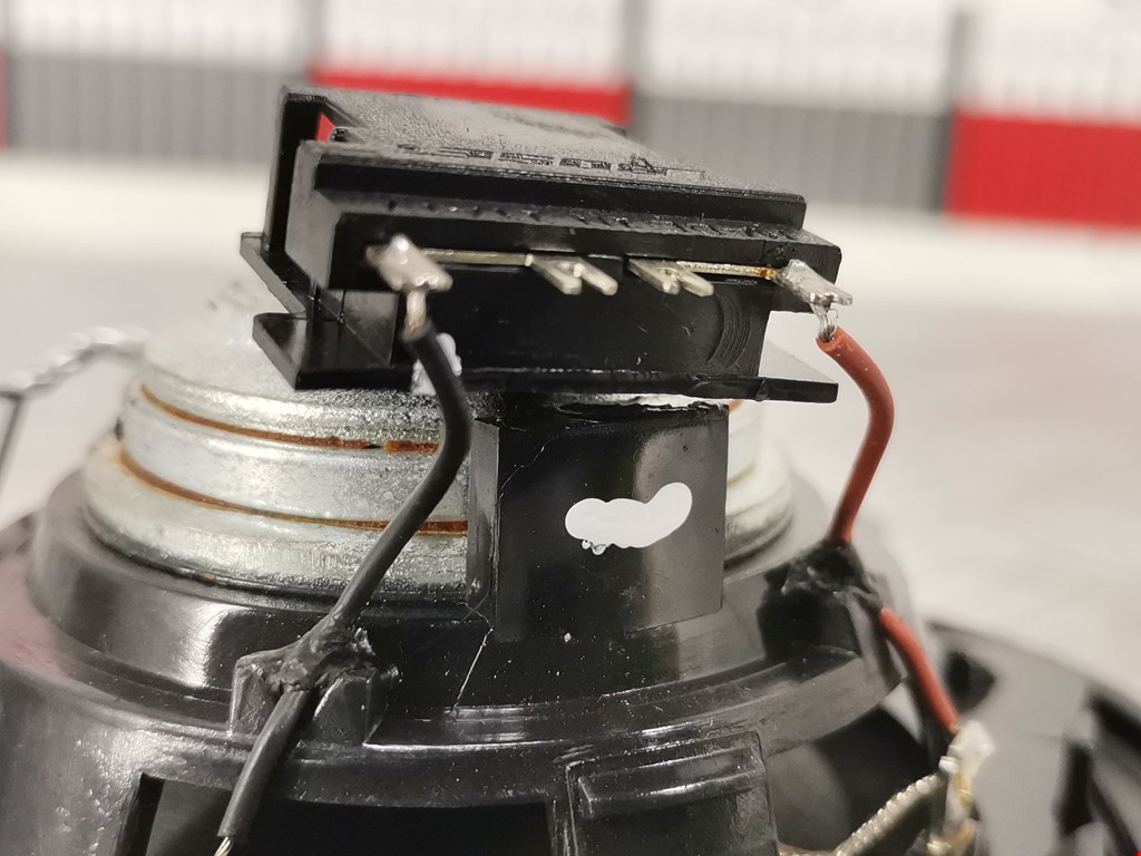 Динамик AUDI Q7 I 2006-2015