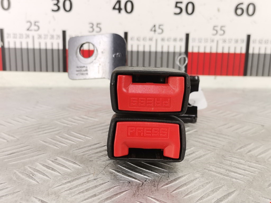 Замок ремня безопасности (преднатяжитель ремня безопасности) Ford EcoSport 2 (2012-2023)