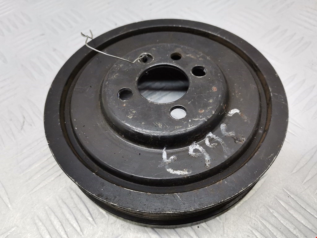 Шестерня коленвала (шкив) VOLKSWAGEN Passat B6 2005-2011