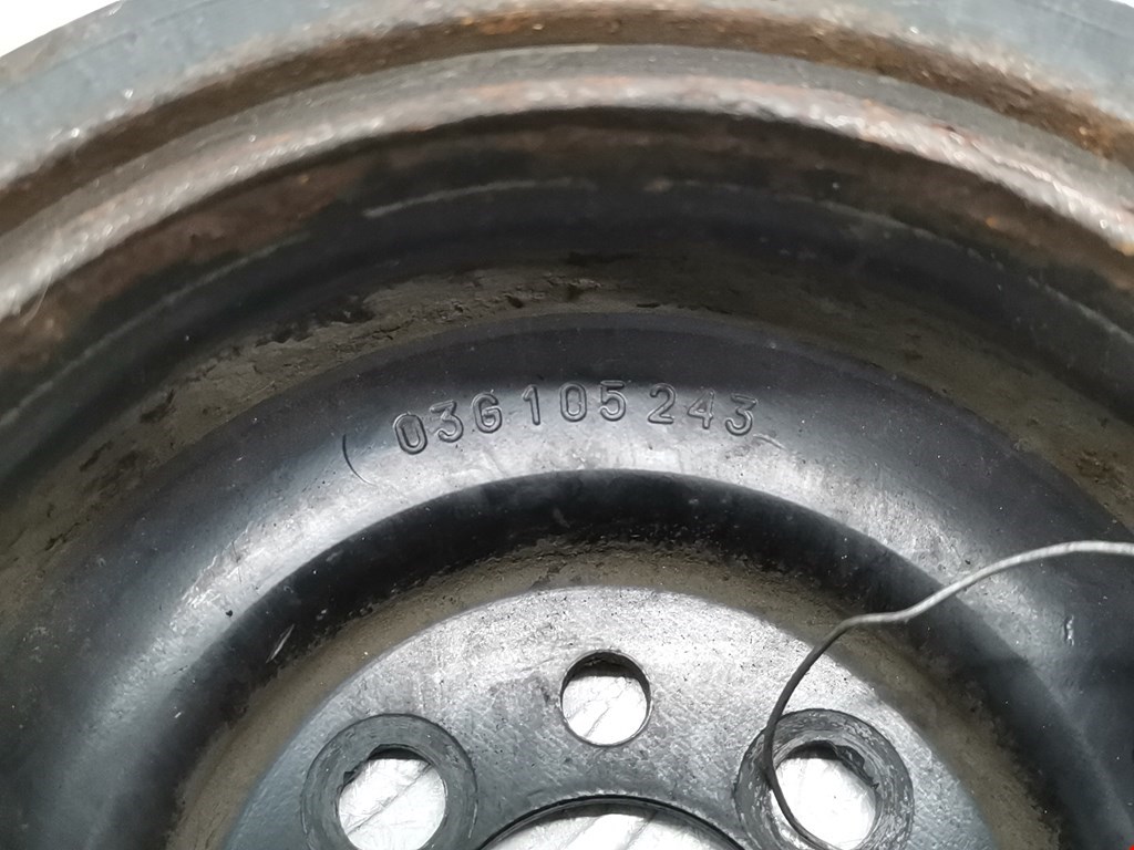 Шестерня коленвала (шкив) VOLKSWAGEN Passat B6 2005-2011