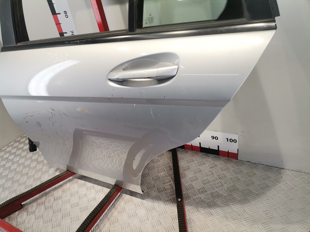 Дверь задняя левая MERCEDES-BENZ C-Class C-klasse W204 2007-2015