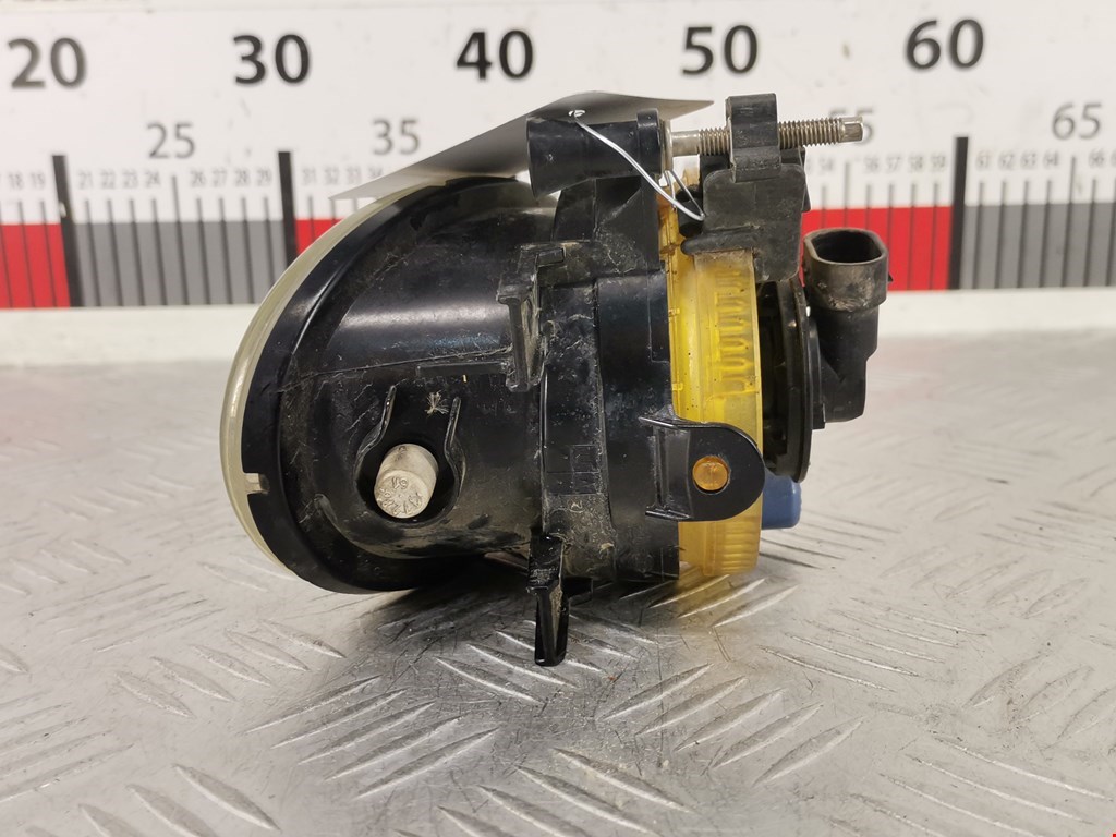 Фара противотуманная левая (ПТФ) VOLKSWAGEN Touareg 2010-2018