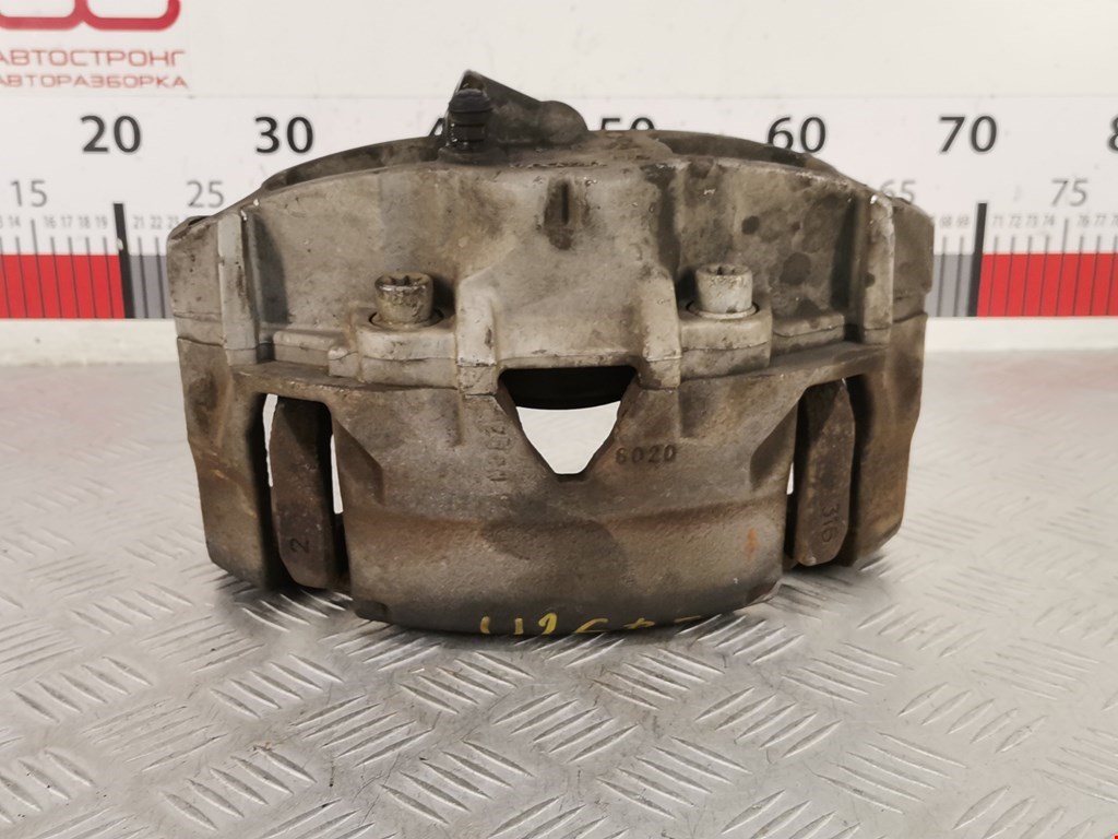 Суппорт передний правый VOLVO S60 II 2010-2018