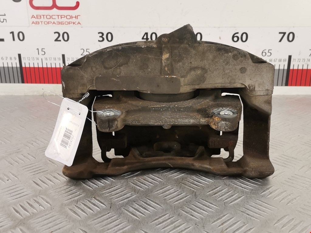 Суппорт передний правый VOLVO S60 II 2010-2018