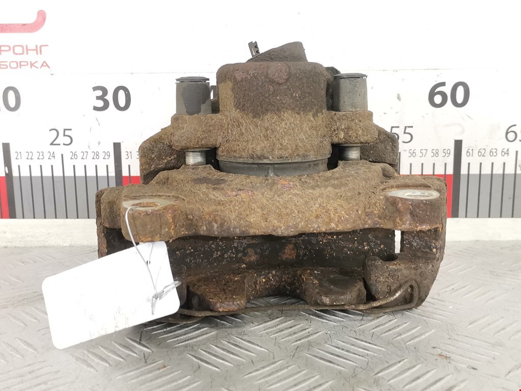 Суппорт передний правый VOLKSWAGEN Jetta VI 2011-2017