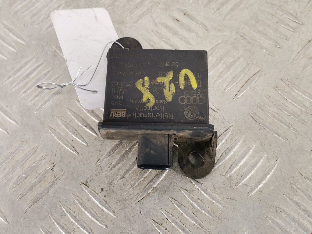 Блок контроля давления в шинах (RDC) Volkswagen Touareg 2 (2010-2018)