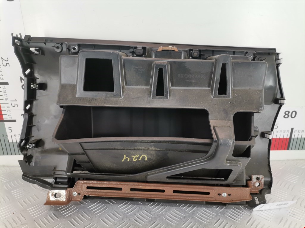 Бардачок HONDA Civic 4D 2016-н.в.