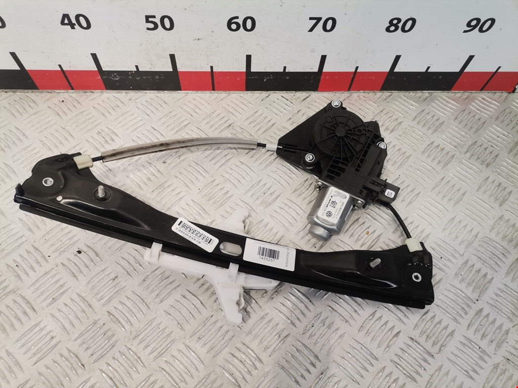 Стеклоподъемник задний правый VOLKSWAGEN Jetta VI 2011-2017