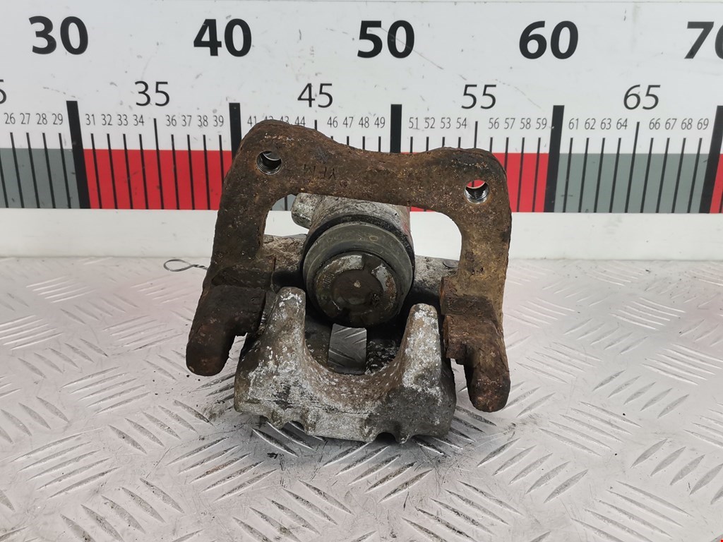 Суппорт задний левый VOLKSWAGEN Jetta VI 2011-2017