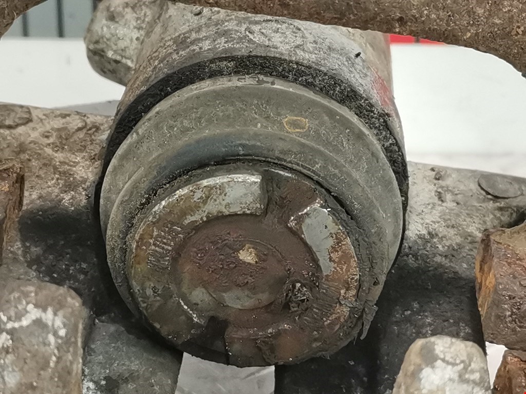 Суппорт задний левый VOLKSWAGEN Jetta VI 2011-2017