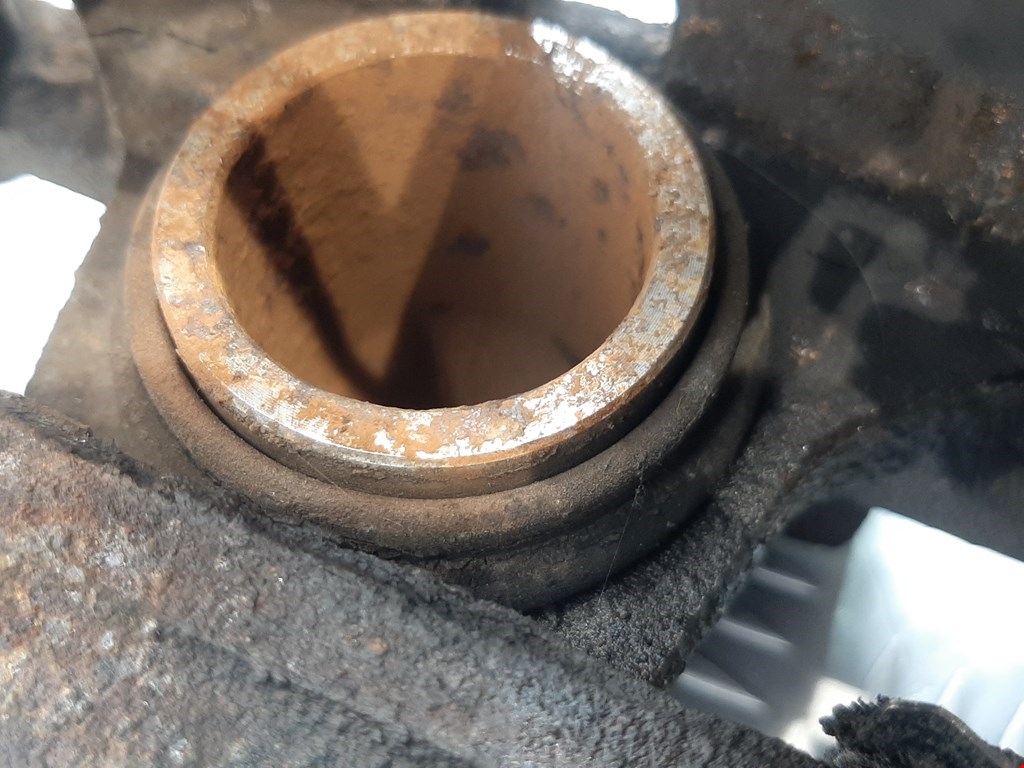 Суппорт задний правый CHEVROLET Equinox 2009-2017