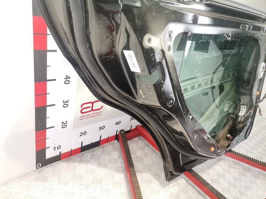 Дверь задняя левая MERCEDES-BENZ C-Class C-klasse W204 2007-2015