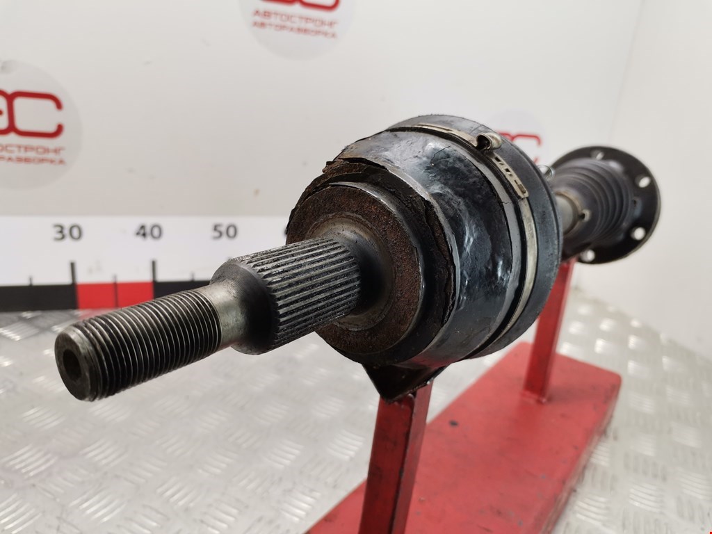 Полуось (привод, приводной вал) передняя левая VOLKSWAGEN Touareg 2002-2010