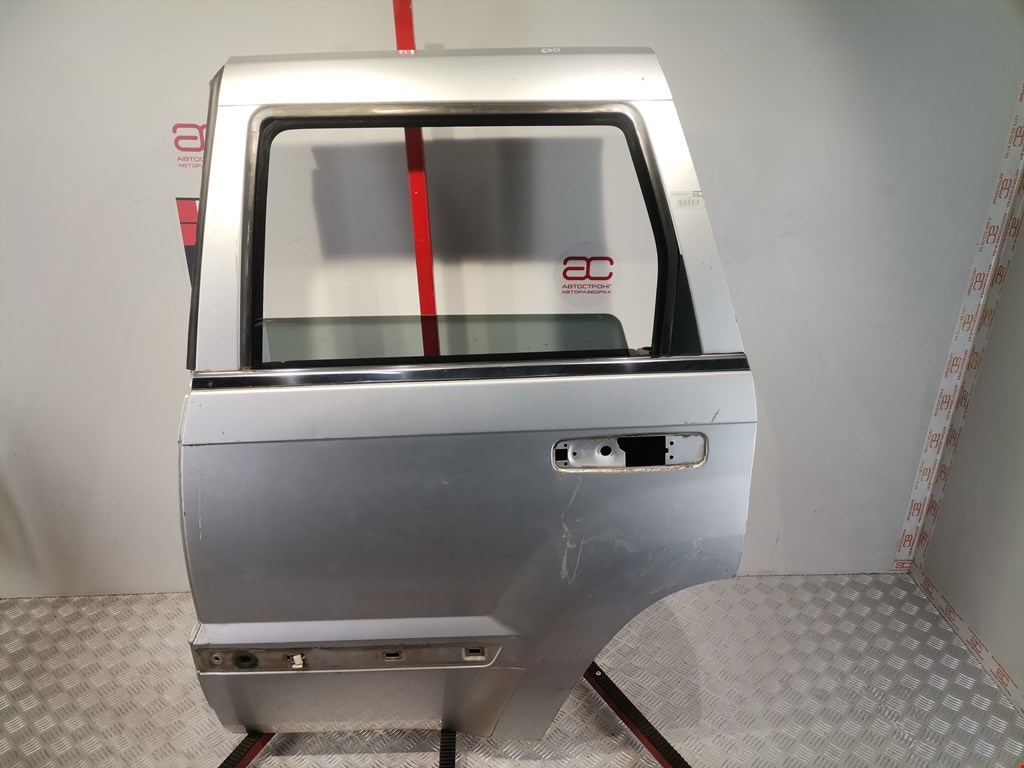 Дверь задняя левая JEEP Grand Cherokee WK 2004-2010