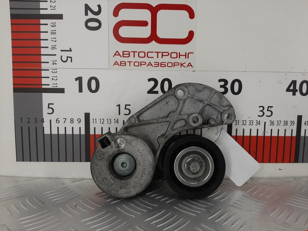Натяжитель ремня генератора (приводного поликлинового ремня Audi Q7 4L (2005-2015)
