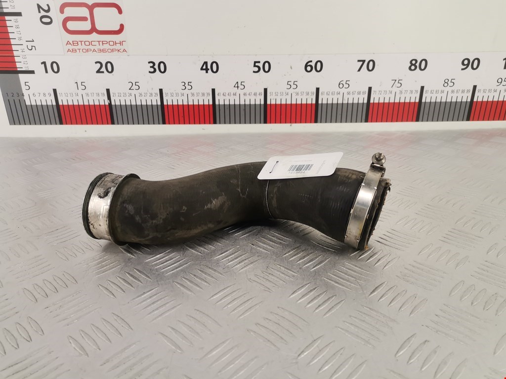 Патрубок интеркулера VOLKSWAGEN Jetta VI 2011-2017