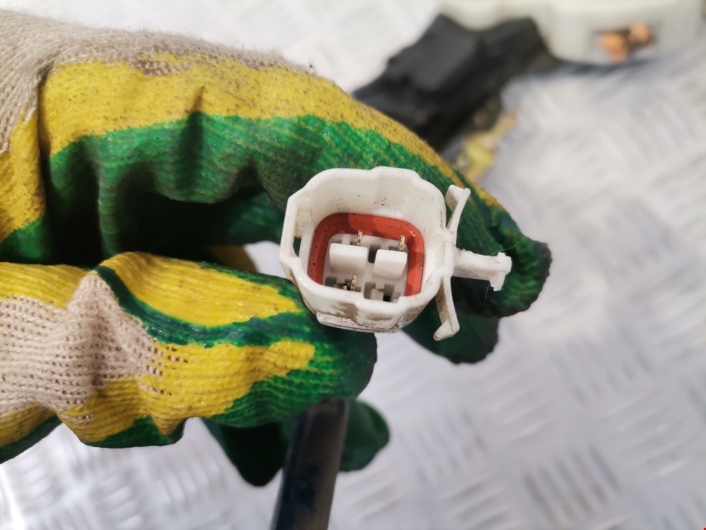 Замок двери передней правой SUZUKI Liana 2001-2008