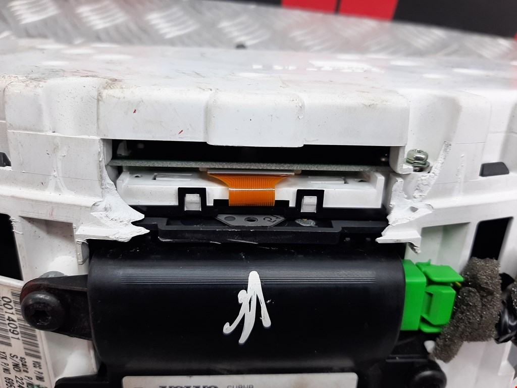 Панель приборов (щиток) VOLVO S40 II 2003-2012