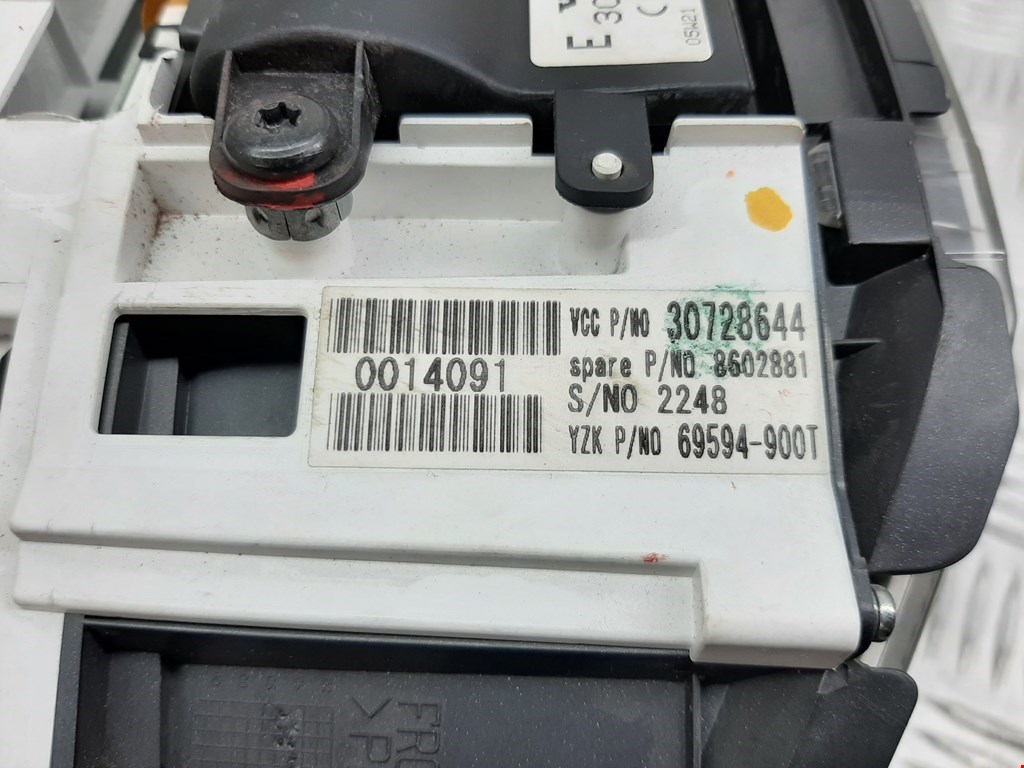 Панель приборов (щиток) VOLVO S40 II 2003-2012