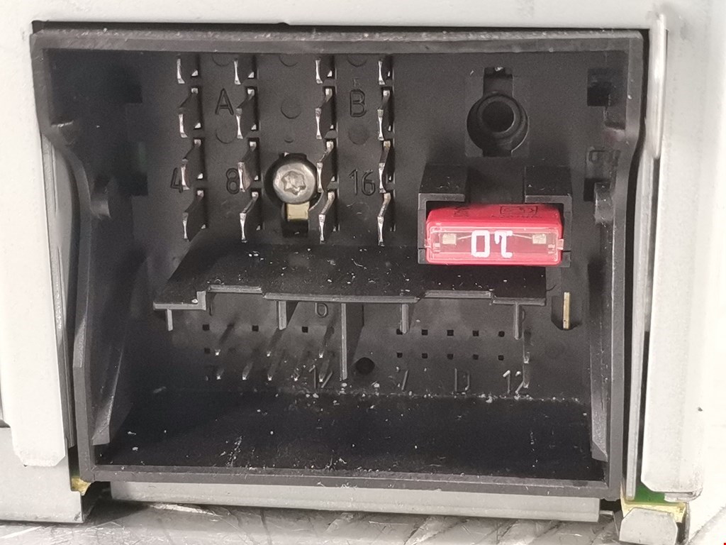 Магнитола VOLKSWAGEN Passat B6 2005-2011