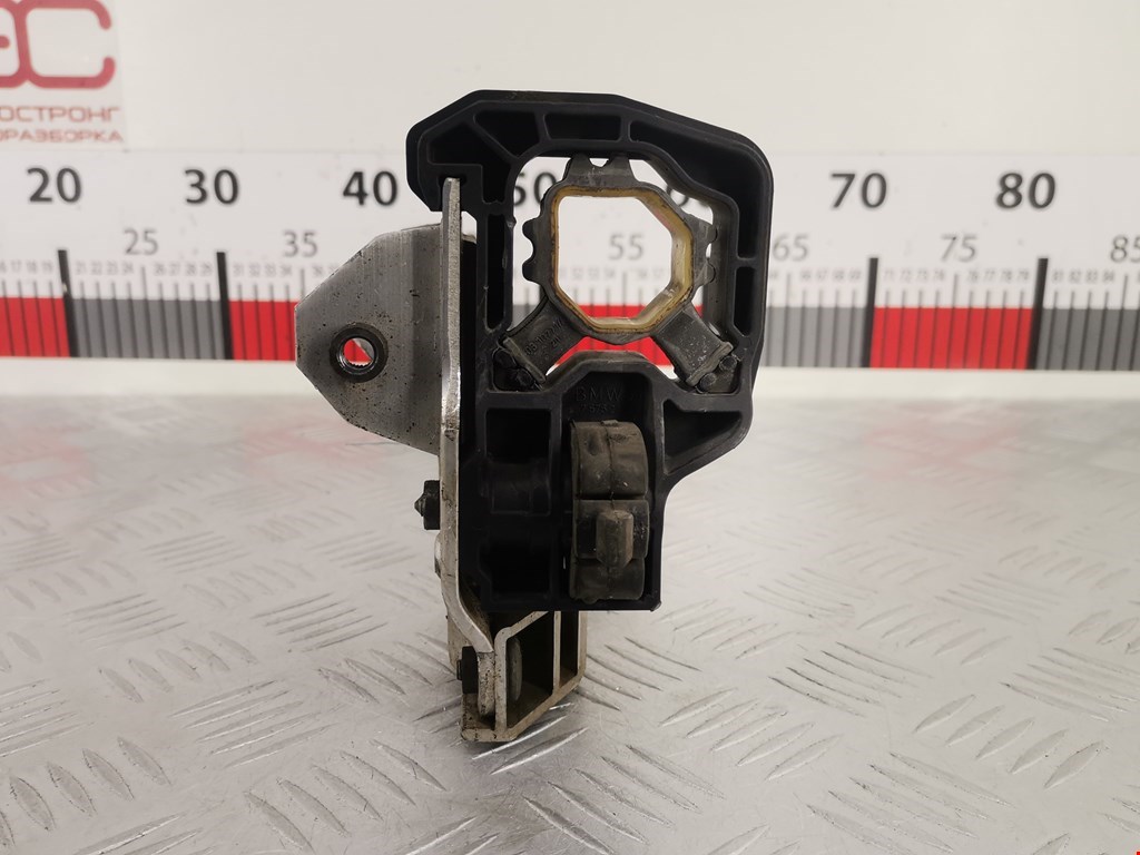 Кронштейн (крепление) радиатора BMW 5er 5 серия F10/F11/F07 2009-2017