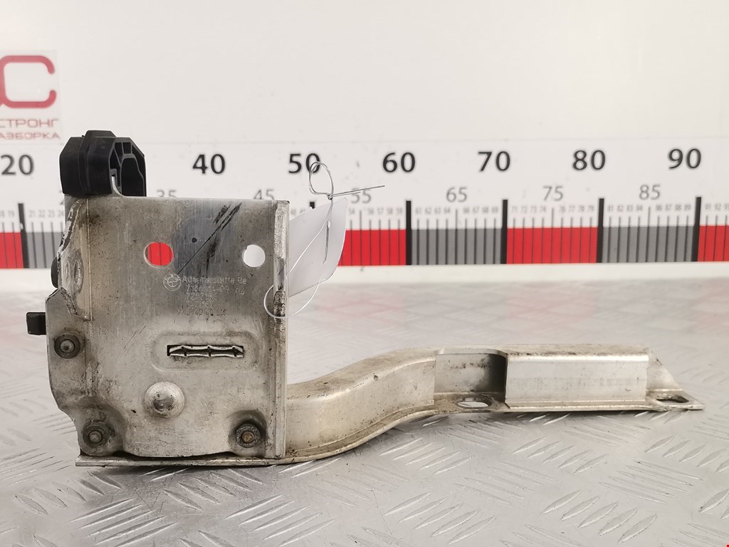 Кронштейн (крепление) радиатора BMW 5er 5 серия F10/F11/F07 2009-2017