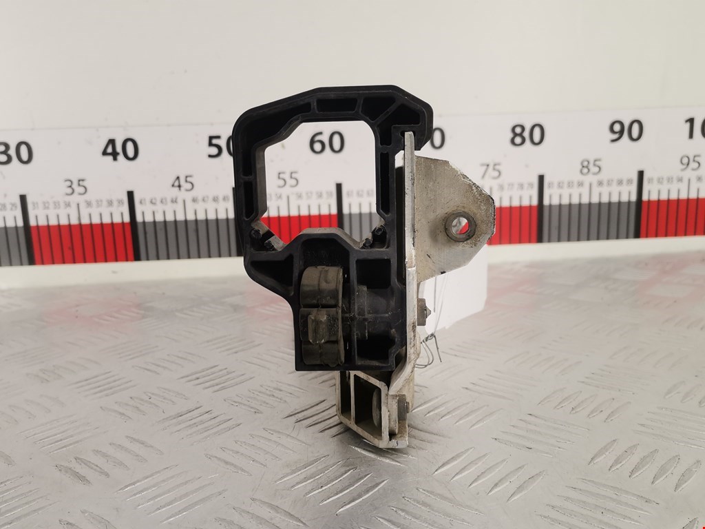 Кронштейн (крепление) радиатора BMW 5er 5 серия F10/F11/F07 2009-2017