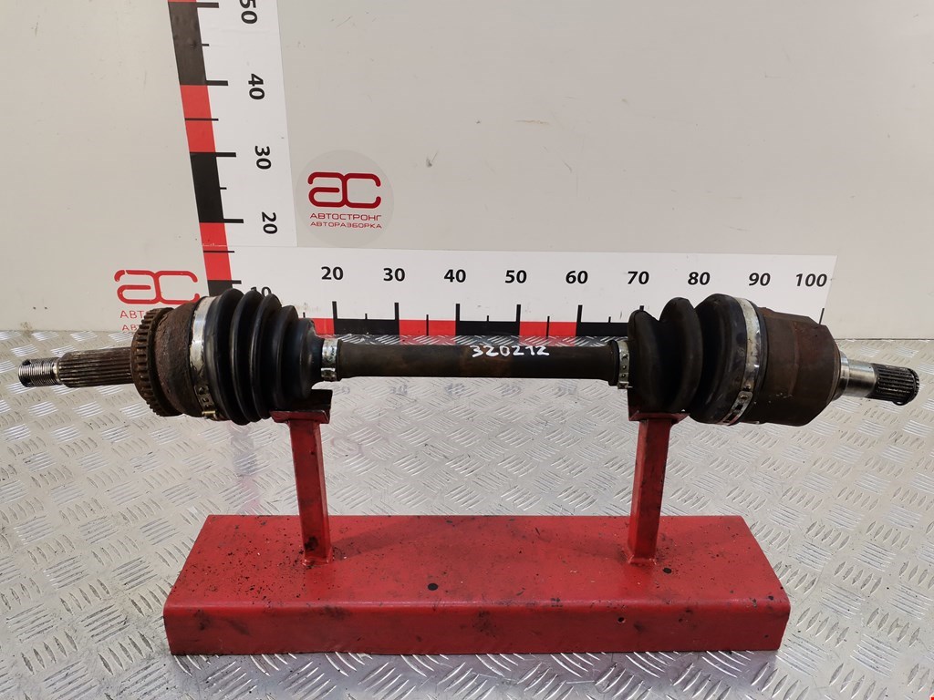 Полуось передняя левая (приводной вал шрус) Hyundai i30 1 (2007-2012)