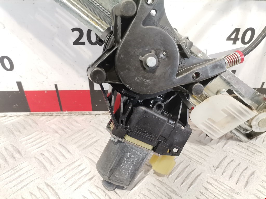 Стеклоподъемник передний правый FORD Fiesta 2008-2012