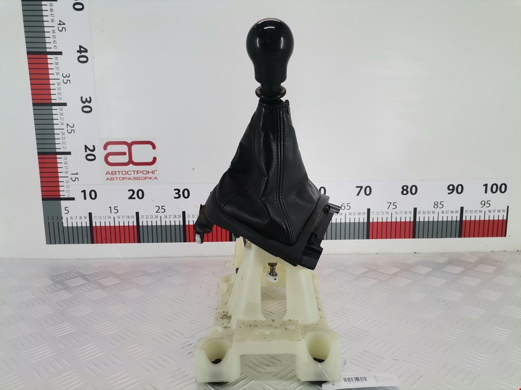 Кулиса (селектор) АКПП/МКПП в салоне MITSUBISHI Outlander XL 2006-2012