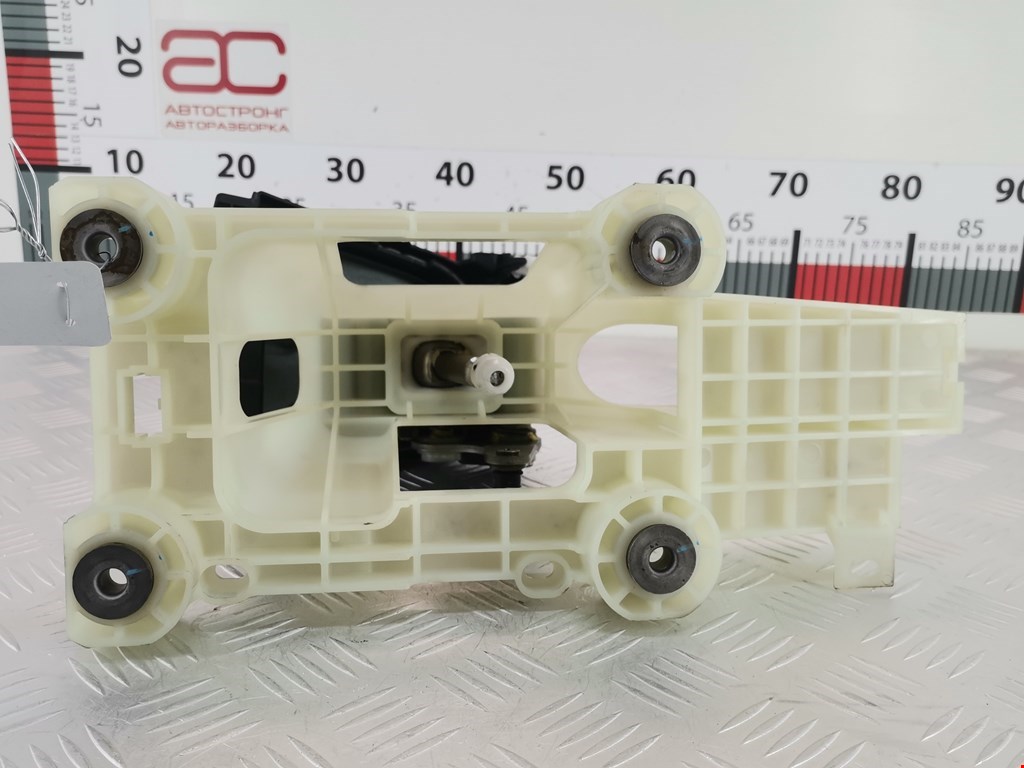 Кулиса (селектор) АКПП/МКПП в салоне MITSUBISHI Outlander XL 2006-2012