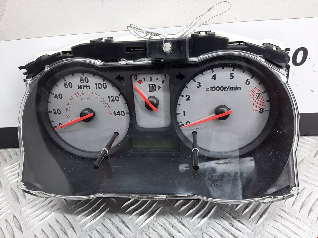 Панель приборов (щиток) NISSAN Note E11 2005-2014