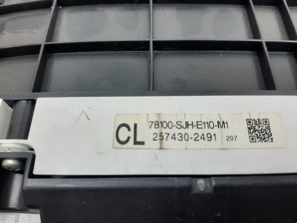 Панель приборов (щиток) HONDA FR-V 2004-2009