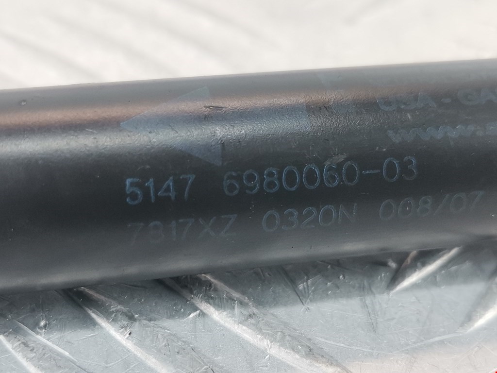 Амортизатор крышки (двери) багажника BMW X5 E70 2007-2013