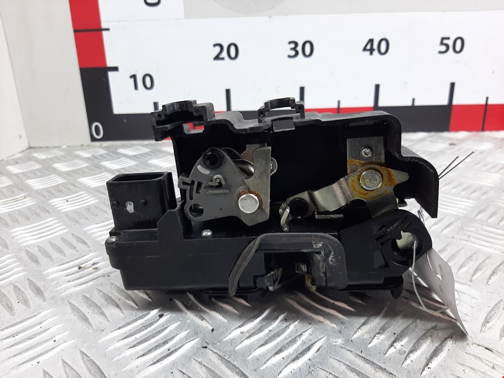 Замок двери передней левой OPEL Antara 2006-2015