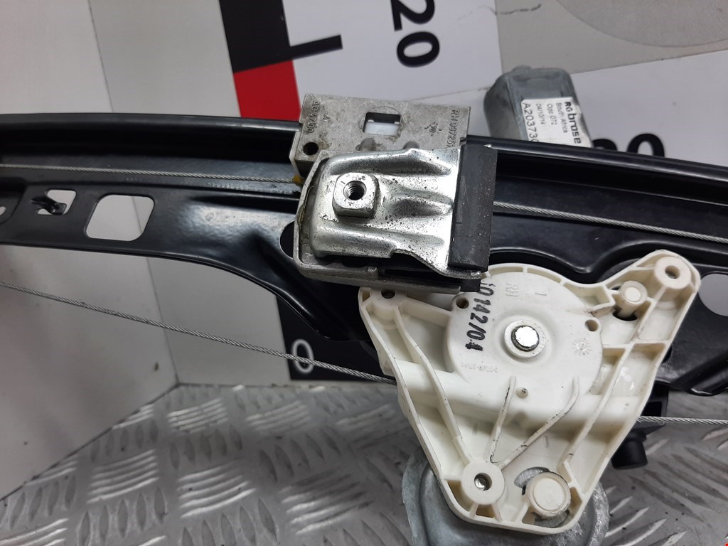 Стеклоподъемник задний правый MERCEDES-BENZ C-Class C-klasse W203 2000-2007