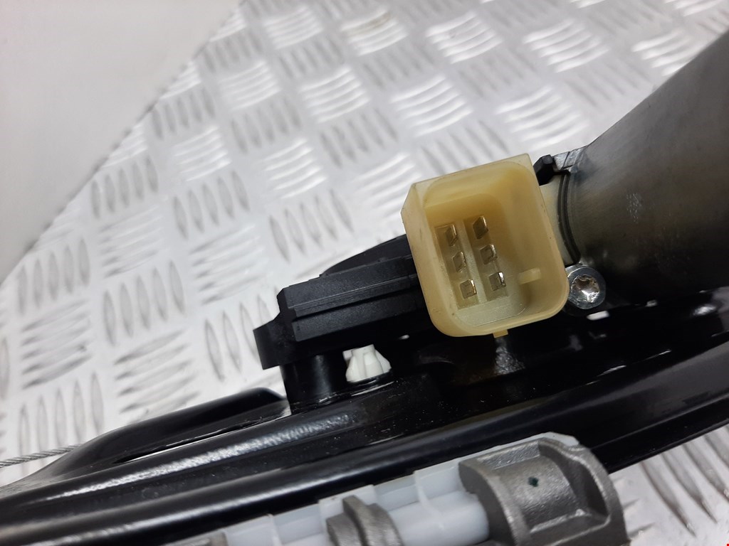 Стеклоподъемник задний правый MERCEDES-BENZ C-Class C-klasse W203 2000-2007