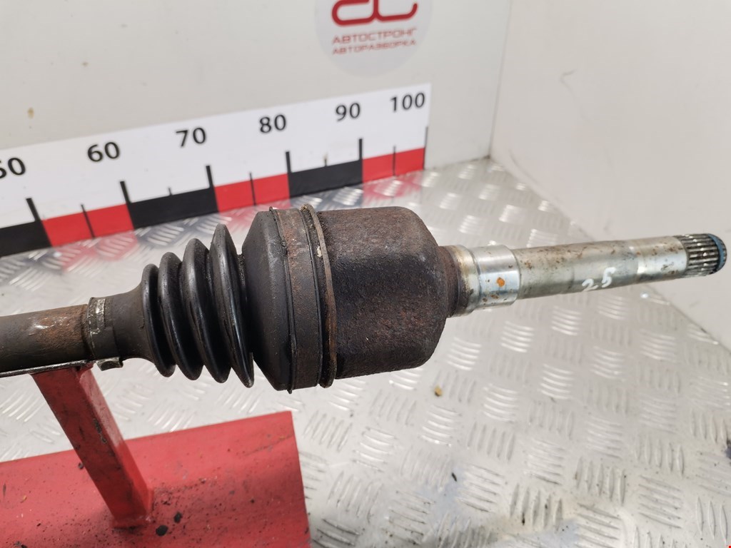 Полуось (привод, приводной вал) передняя правая CHRYSLER Voyager IV RG 2001-2007