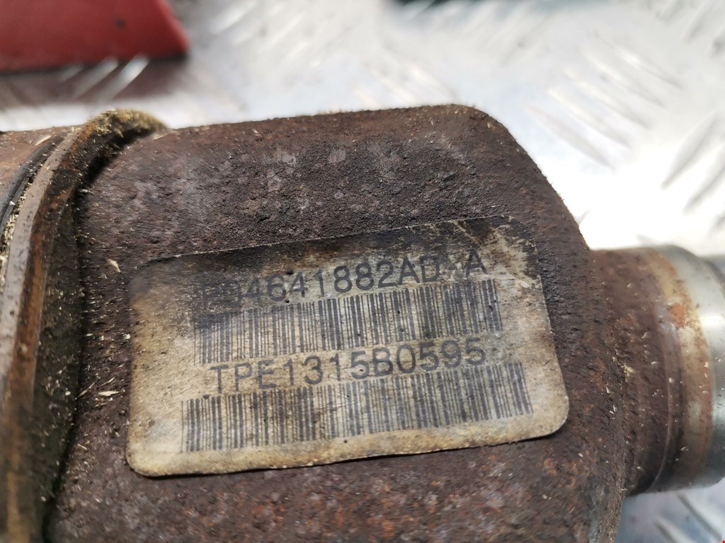 Полуось (привод, приводной вал) передняя правая CHRYSLER Voyager IV RG 2001-2007