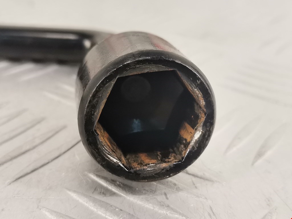 Ключ балонный KIA Rio II 2005-2011