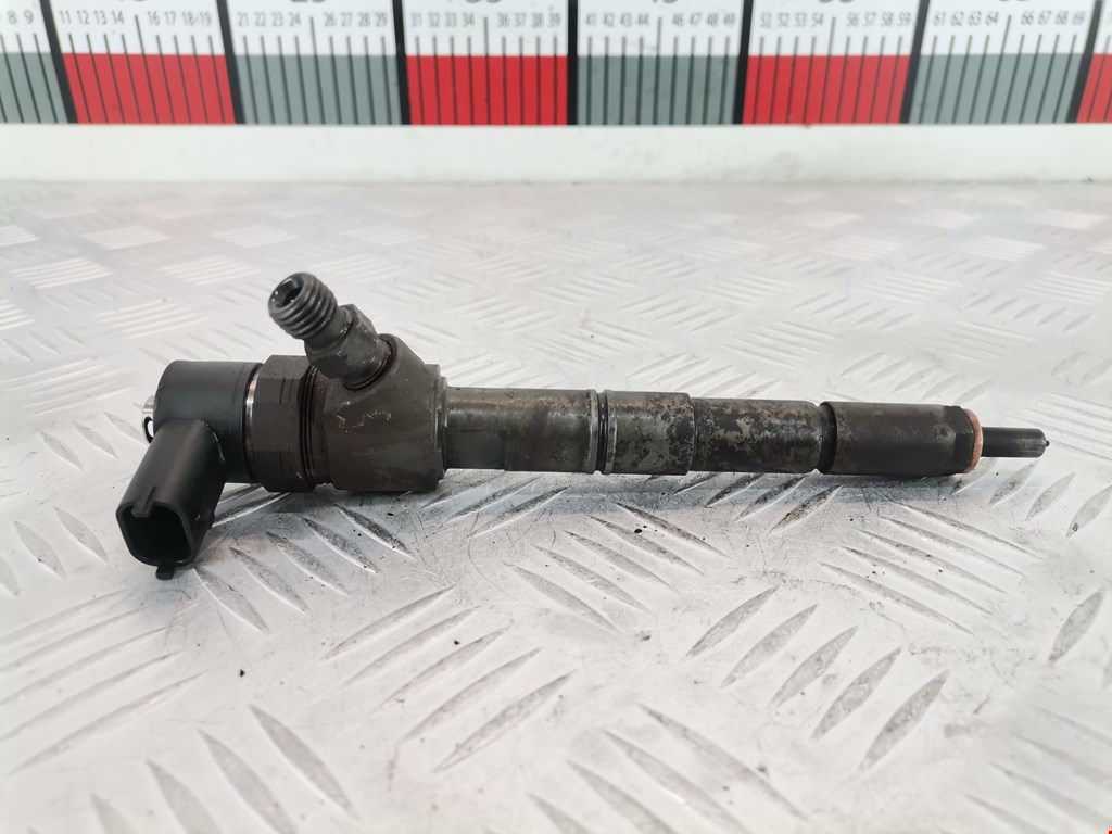 Форсунка дизельная электрическая OPEL Insignia 2008-2017