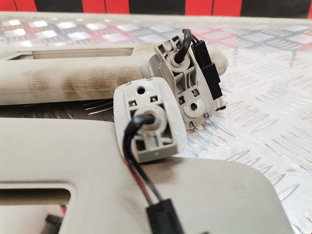 Козырек солнцезащитный VOLKSWAGEN Golf V 2003-2009