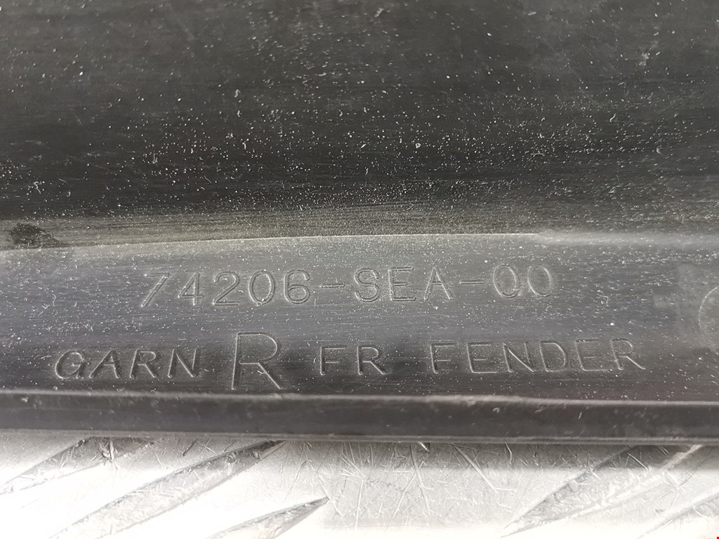 Молдинг лобового стекла ACURA TSX 2004-2008