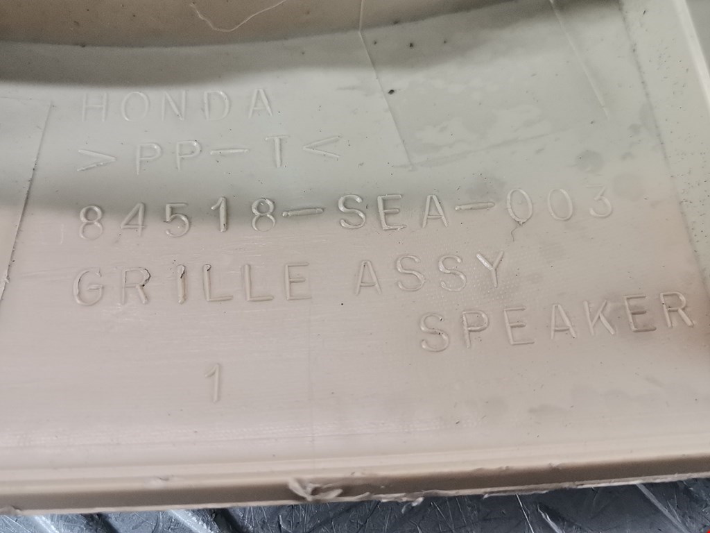 Шторка багажника (полка) ACURA TSX 2004-2008