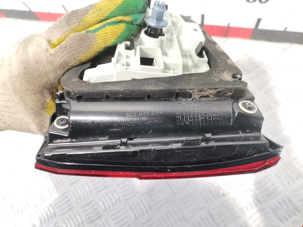 Фонарь задний внутренний левый VOLKSWAGEN Jetta VI 2011-2017